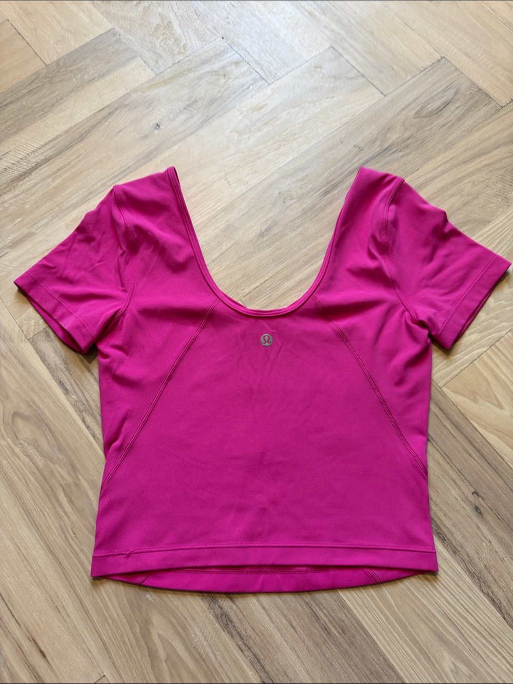lululemon athletica Scoop Neck Crop Top - Fuchsia Pink - Picture 3 of 3